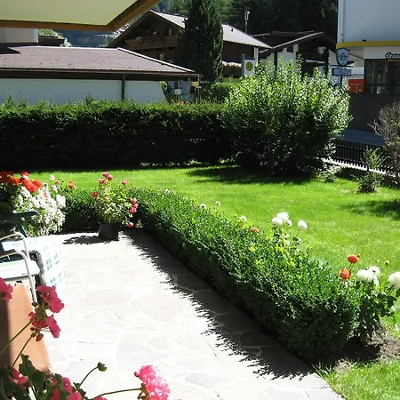 Haus Kristall 3* Längenfeld