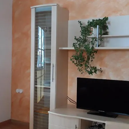 Haus Kristall بيت ضيافة لانغنفلد
