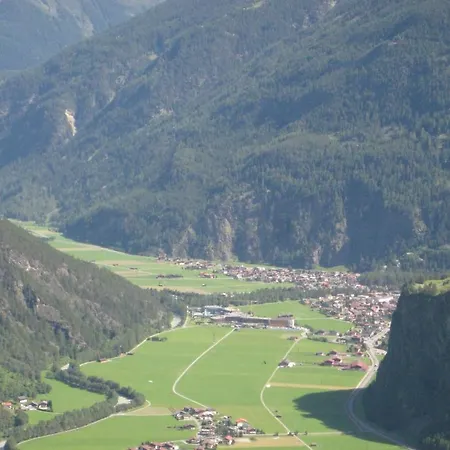 Haus Kristall Guest house